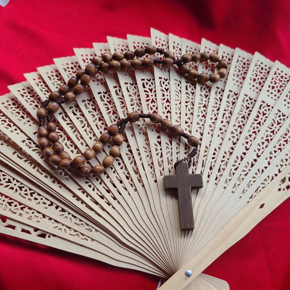 Catholic Rosary Necklace Wooden - Picture 4 of 12